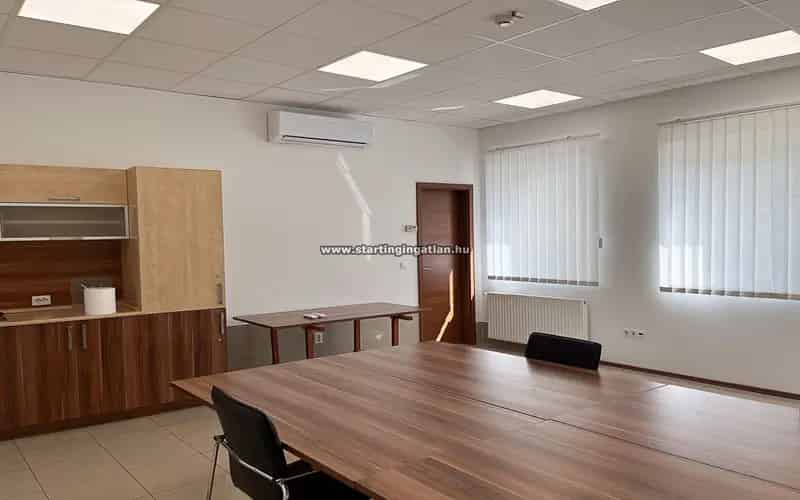 Kiadó Iroda Budapest XIII Kerulet Forgach Utca