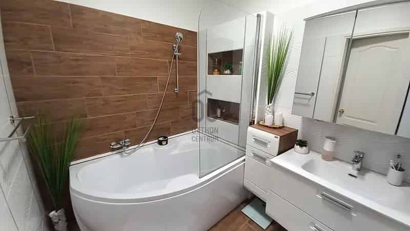 Debrecen Széchenyi-kert 76 nm-es 2 hálószobás földszinti lakás eladó