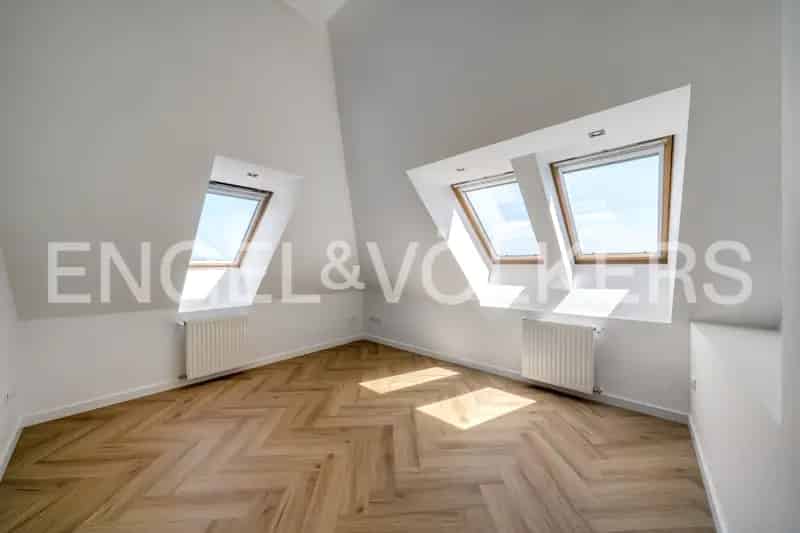 Panorámás Penthouse a klasszikus Rózsadombon