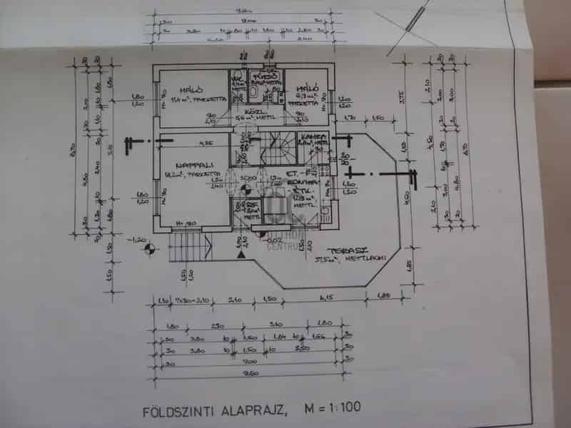 Érdi 300 nm-es Téglaház 575 nm-es Telken Eladó