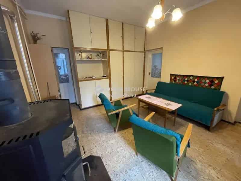 Polgári ház eladó Szegeden 3000m2-es telekkel