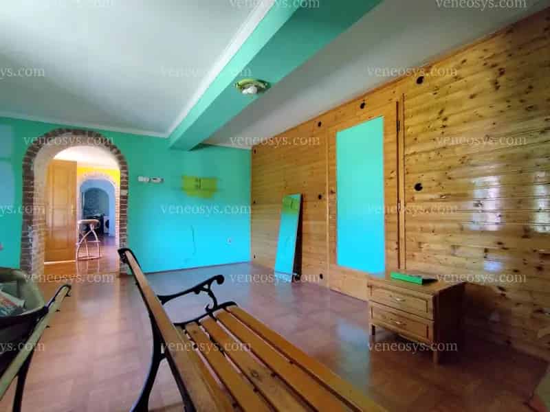 Kétyen 2 Lakásos Családi Ház Eladó 1570m2 Telekkel