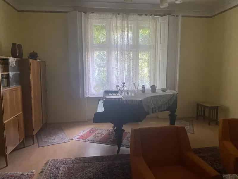 Eladó nagy családi ház Esztergomban 148 nm 4 szobás
