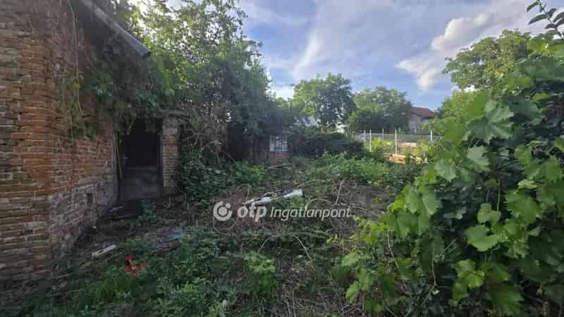 Felujítandó ház Debrecenben 872m2-es telken