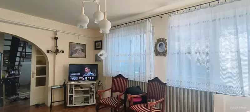 Szolnok 120 nm-es családi ház eladó 3 szoba 2 fürdő kerttel