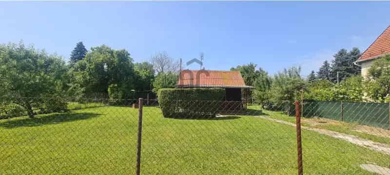 Dömsödi eladó nyaraló 33 5m2 444m2 telken