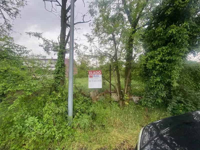 730 m2-es Telek Elado XVIII Kerulet Miklostelepen Ket Utcara Nyilo