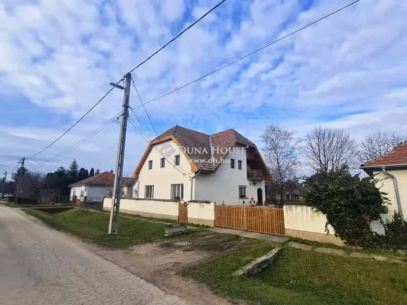 Balatonszabadi telek eladó Aranypart közelében