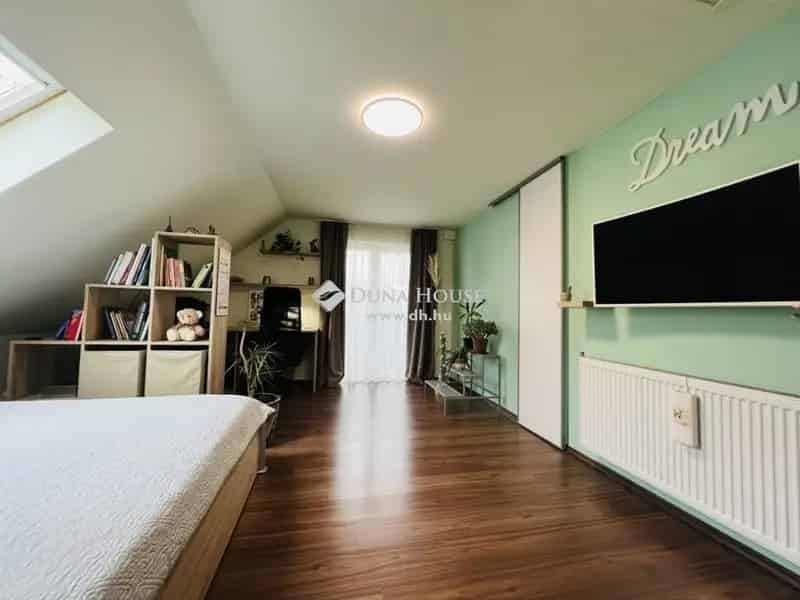Rákosszentmihályi családi ház eladó - 180m2 kerttel