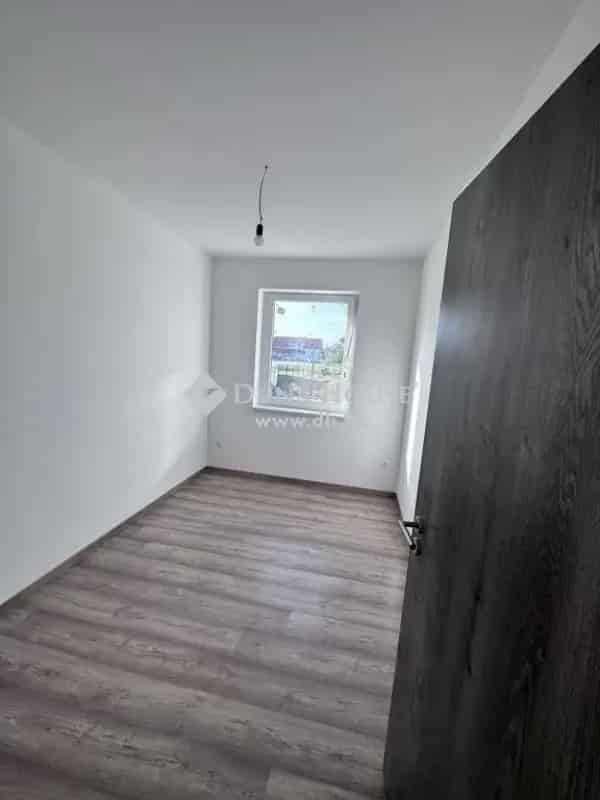 Hernád családi ház eladó - 4 hálószoba, 2 fürdő, CSOK