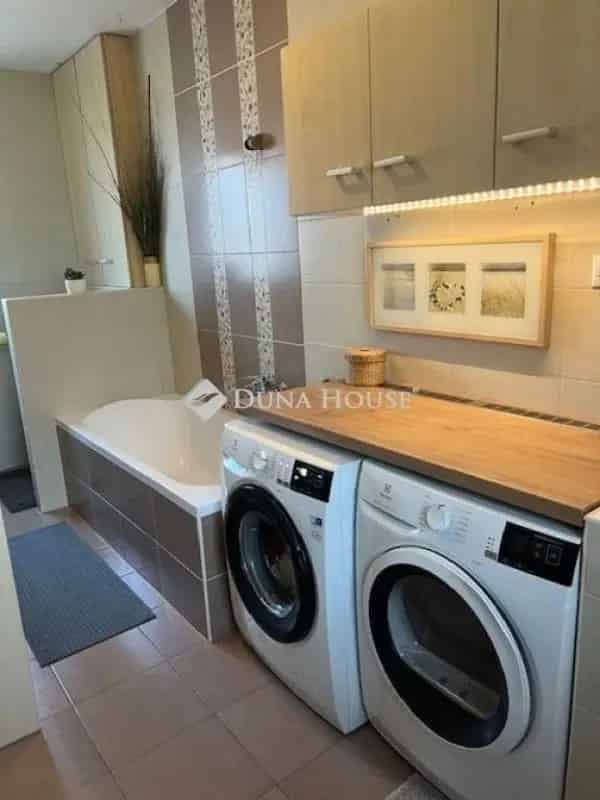 Helvécia exkluziv családi ház eladó 93 5 m2 3 szoba napelem