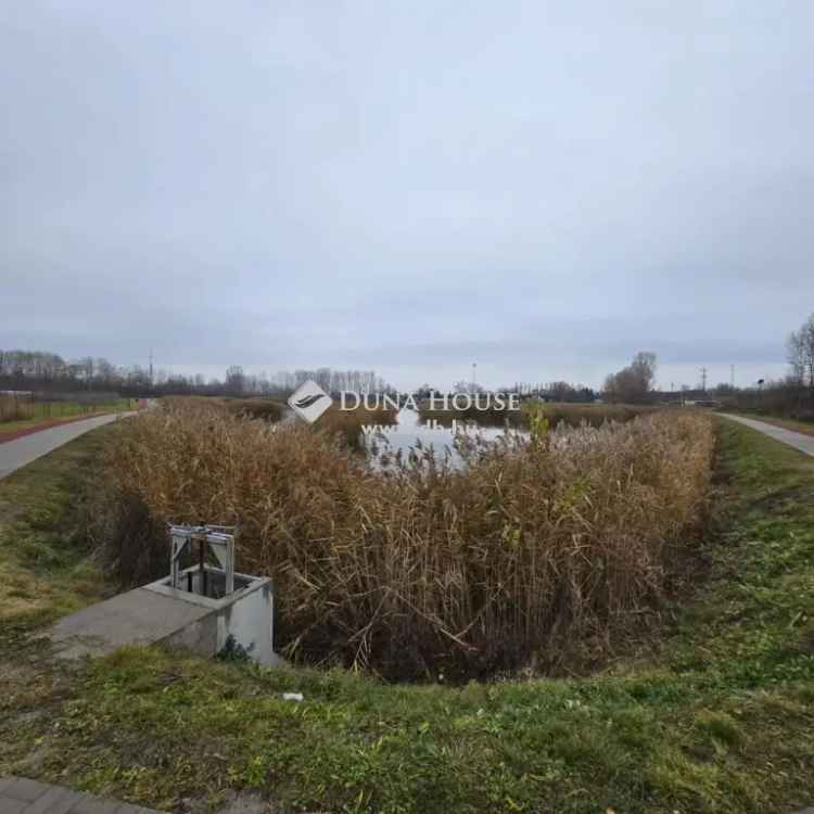 Tóparti félkész ház eladó - 92 nm - 2 szoba