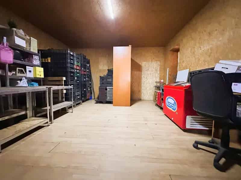 200 m2-es többcélú ingatlan eladó Magyarbánhegyesen