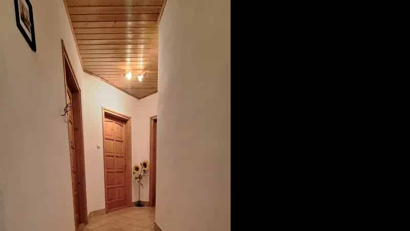 Eladó családi ház Nadapon - 40 m2 garázs, 28 m2 terasz