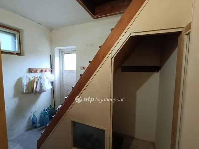 Ráckeve 80nm-es 2 szobás családi ház eladó