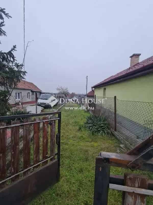 Gyálon 913m2-es építési telek eladó - Ikerház építésére is alkalmas