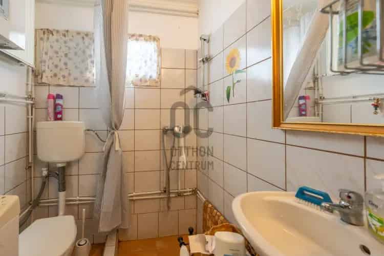 Ráckeve eladó nyaraló vízpart közelében