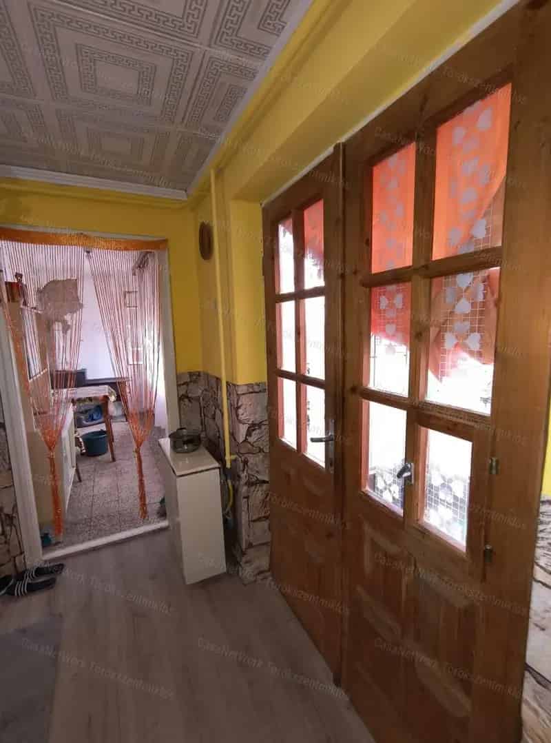 Tiszaroffi családi ház eladó - 1408 nm telek