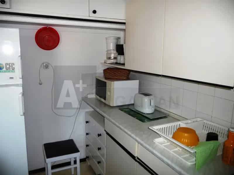 Szeged Belvaros 55nm 2 szoba erkellyes diakoknak