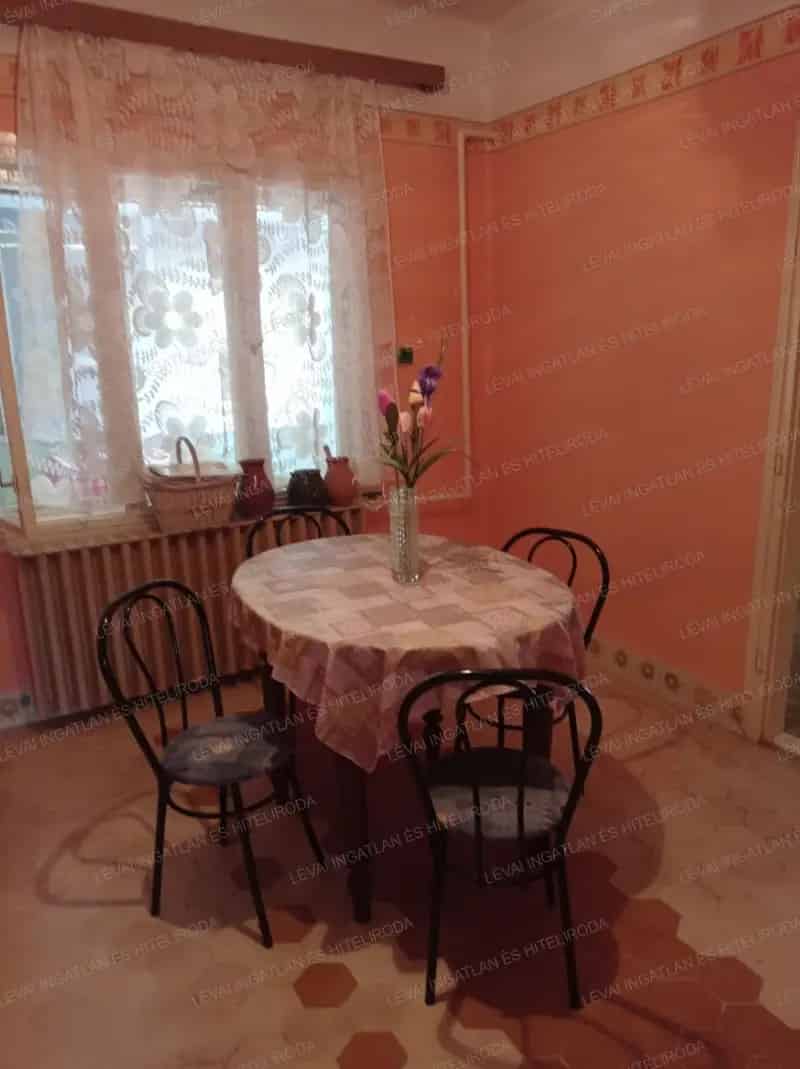 Kevermesi családi ház eladó - 1080 m2 telek - falusi CSOK
