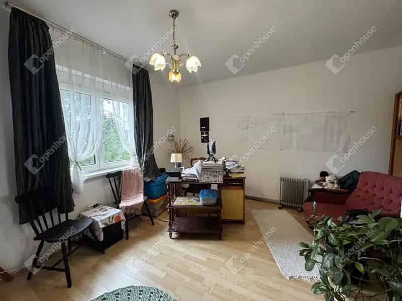 Székesfehérvár családi ház eladó - 380 nm - 6 szoba - dupla garázs