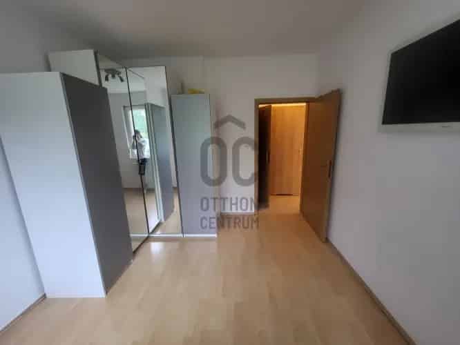 Budapest XI kerület Sasad csendes utca 2 szobás kertkapcsolatos lakás kiadó