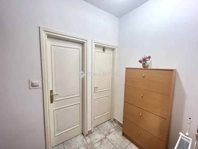 Ház Kiadó , Veszprémi járás, Dunántúl