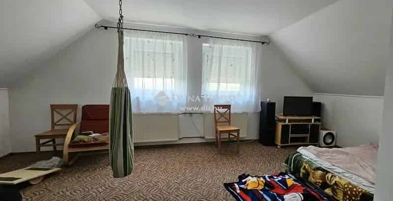 Szűr - 120nm-es 4 szobás családi ház eladó