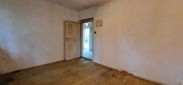 Felujítandó családi ház Sárosdon 66 m2 2413 m2 telekkel