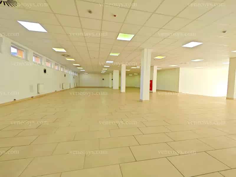 Kiadó Üzlethelyiség Miskolc - 535 m²