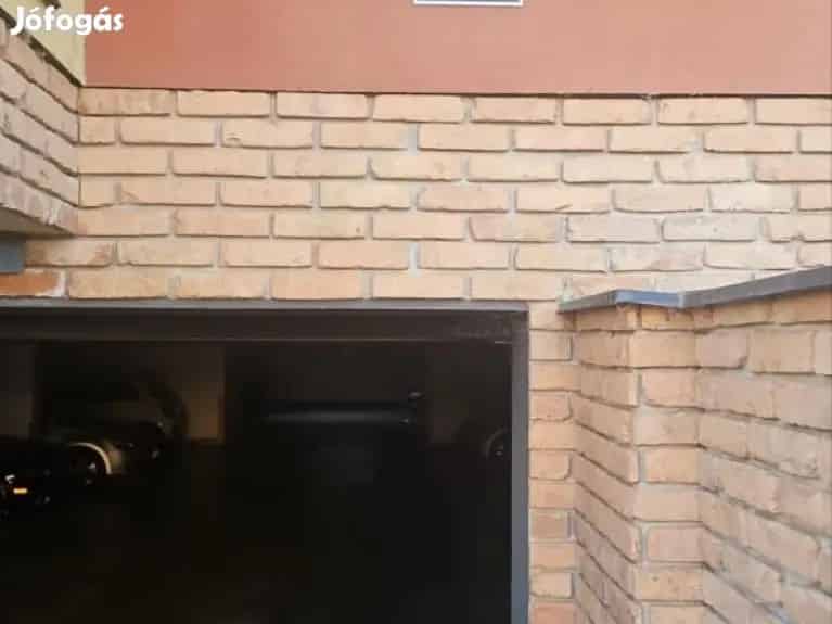 Tata teremgarázs eladó - új építésű társasház