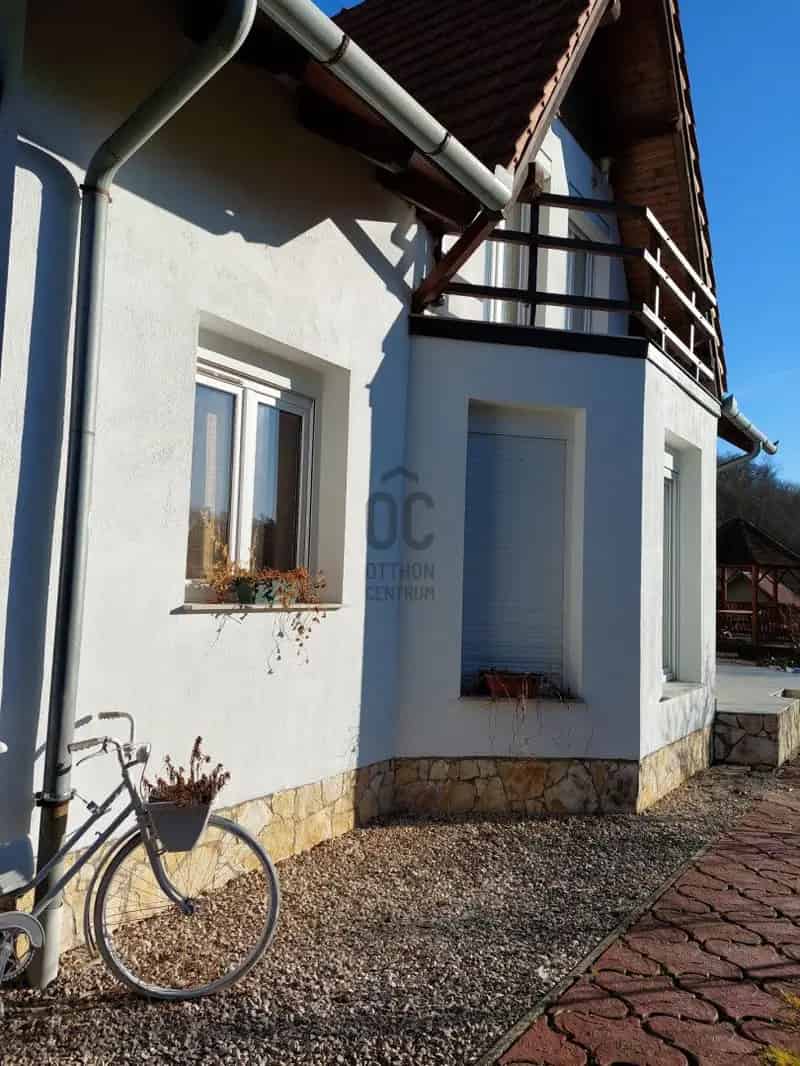 Eladó családi ház Pécs Mecsekoldalon
