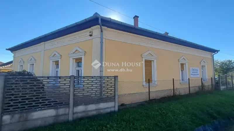 Dévaványai 542 nm-es ingatlan eladó - varroda, raktár, lakásépítésre alkalmas