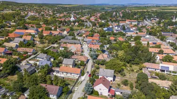 Családi ház Eladó in Etyek, Dunántúl