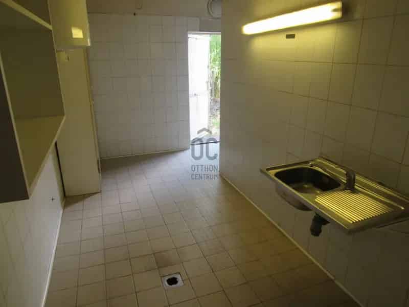 Betero Csarda Elado 65 nm 40 nm terasz 3500 nm szanto
