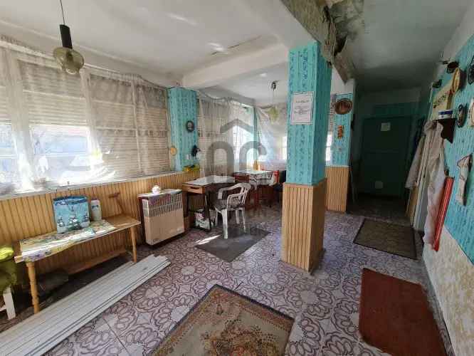 Ercsi eladó felujítandó parasztház 110m2 1048m2 telekkel