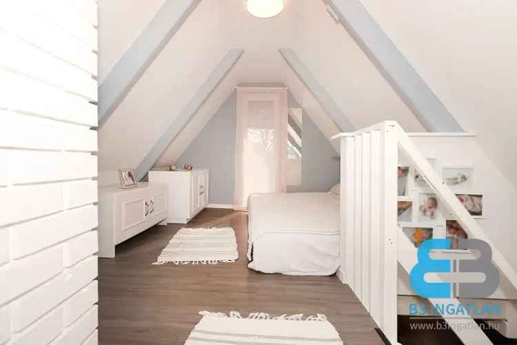 Pákozdi panorámás ház eladó - 53m² - felújított