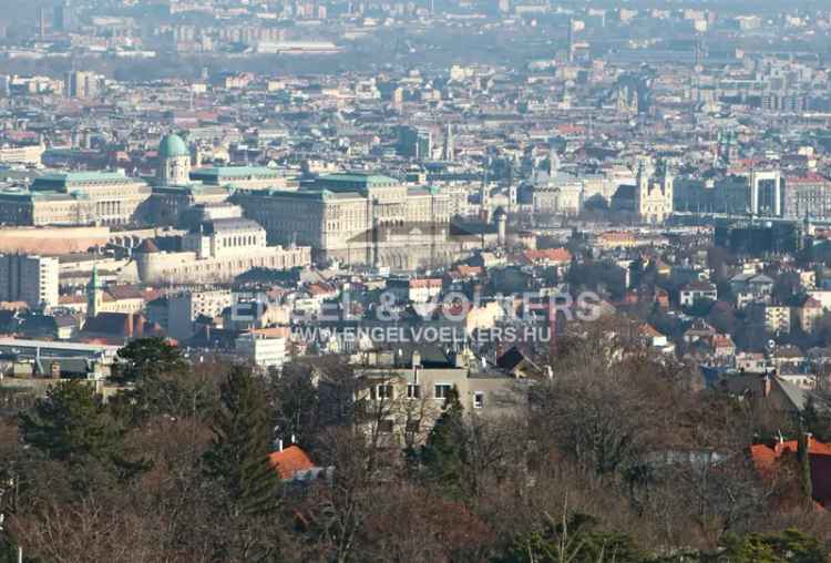 Családi ház eladó a Svábhegy tetején panorámával