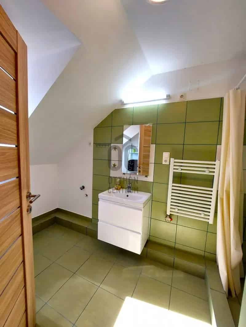 Balatonszárszó többgenerációs ház eladó - 4 lakás, nagy kert