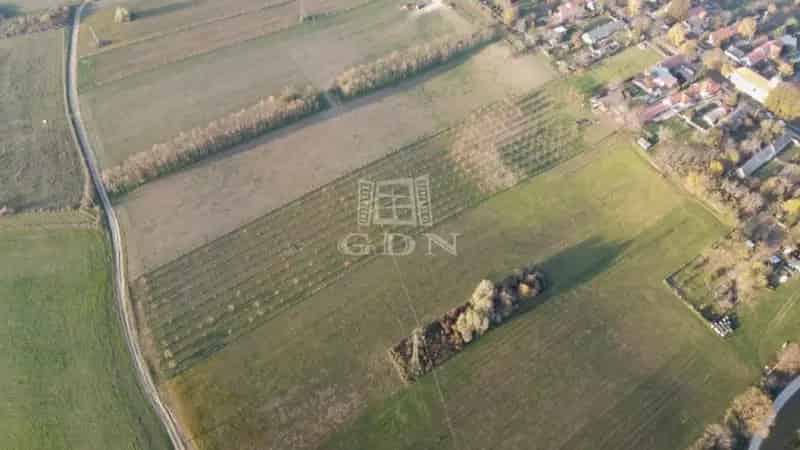 9437 m2-es Építési Telek Bakonykúton