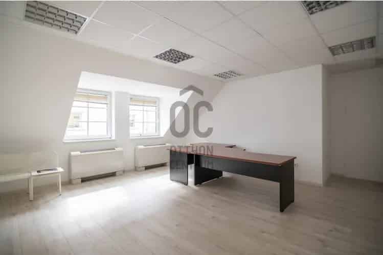 Budapest III kerület Iroda eladó 1100 m2 kiemelkedo hozammal