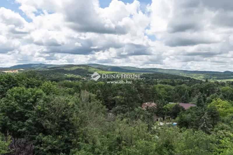 Panorámás családi ház Piliscsabán eladó
