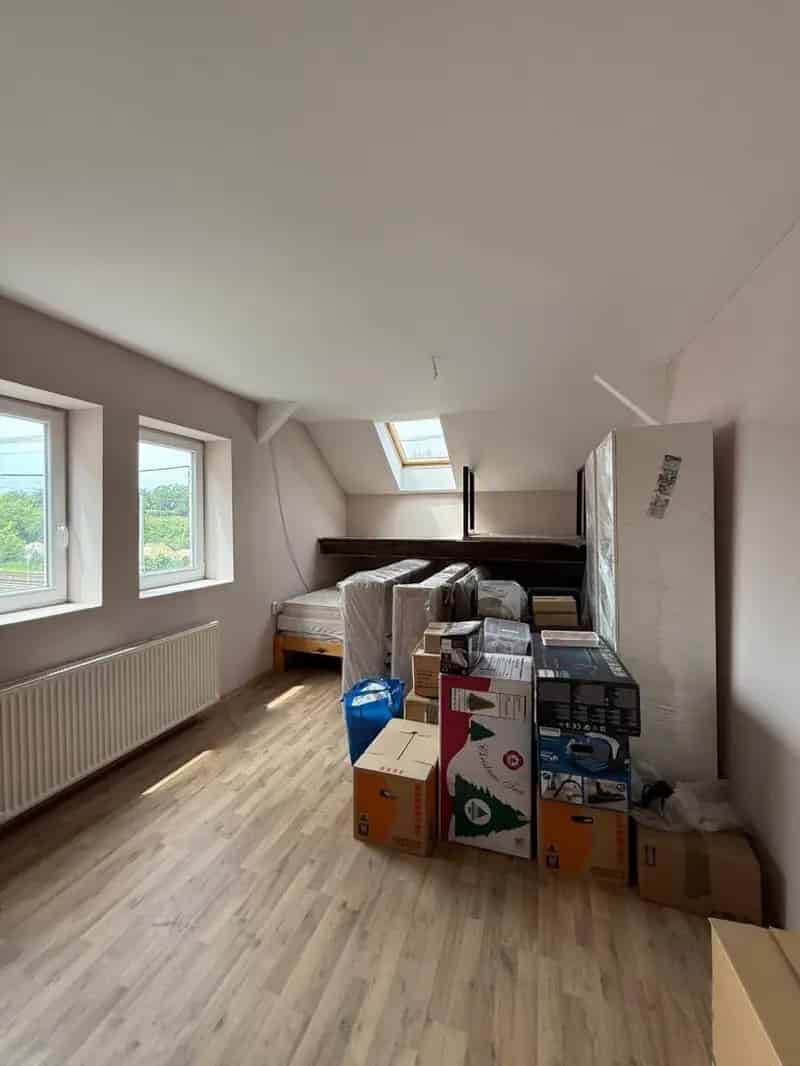 Budapest XX Kerületben eladó 369nm-es üzlethelyiség