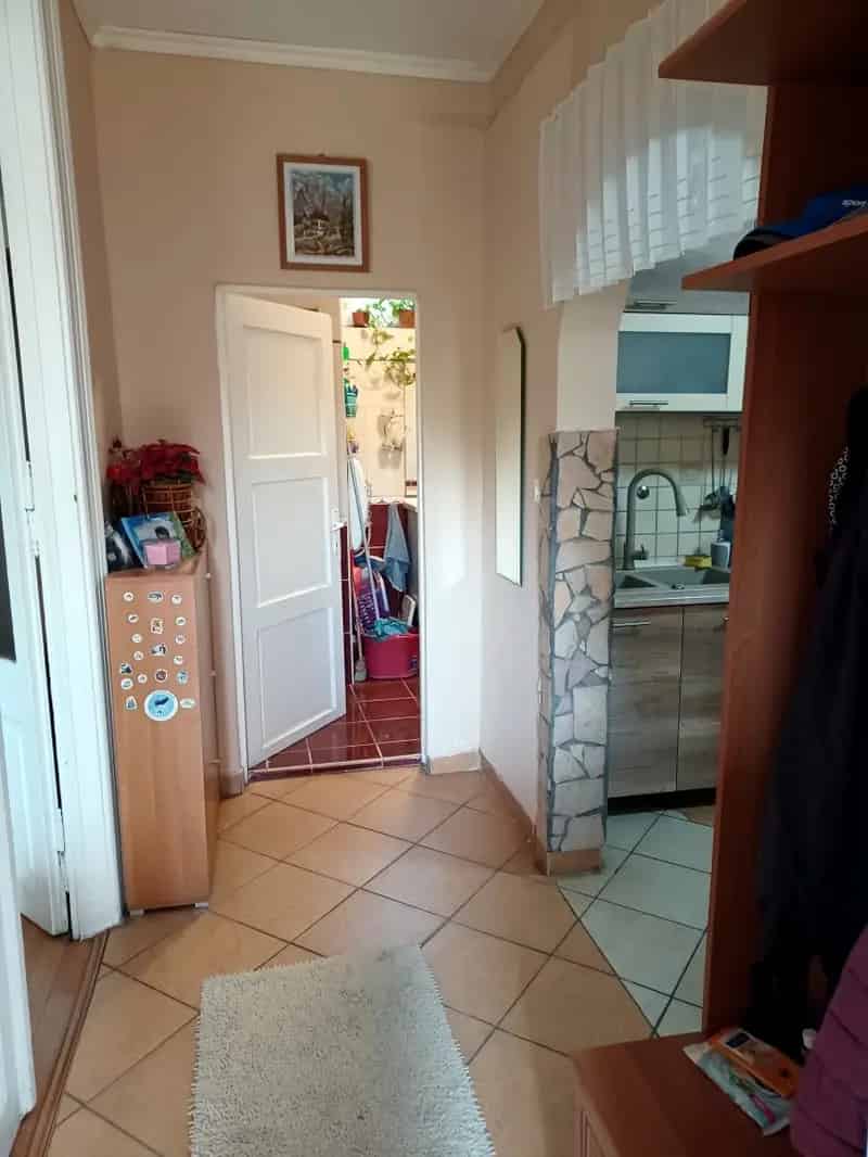 Kecskemét Rákócziváros 71 nm-es felújított sorház garázzsal eladó