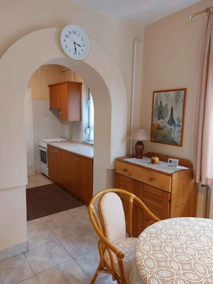 Kecskemét Polgári Ház Eladó - 6 Szoba Garázzsal