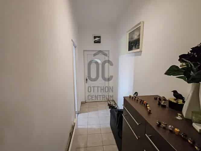 Csornai eladó lakás 50 nm 2 emelet felújított