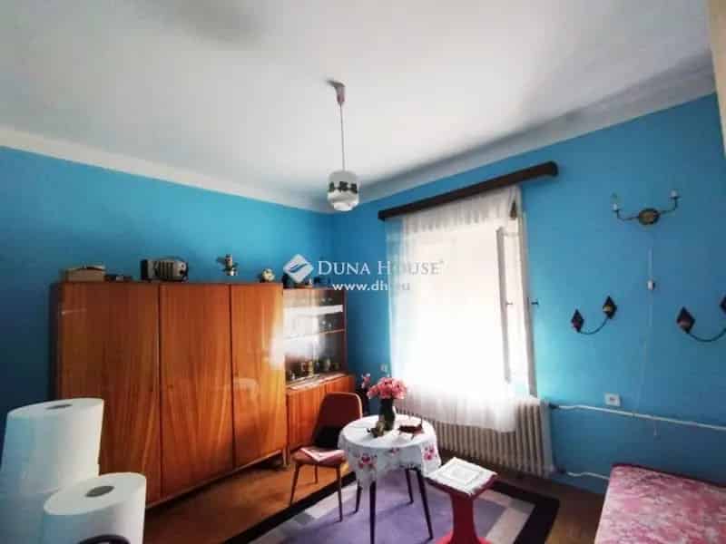 100 nm-es 3 szobás családi ház eladó Toronyban