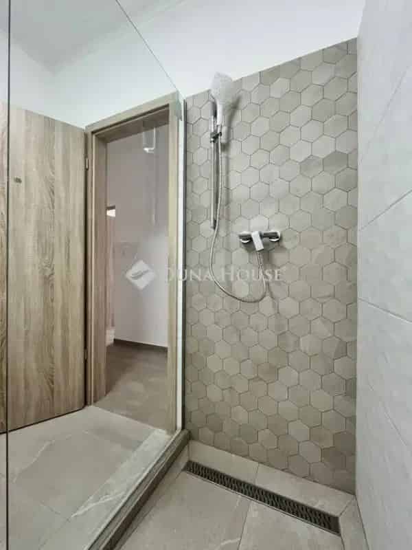 Ház Kiadó , Ceglédi járás, Közép-Magyarország