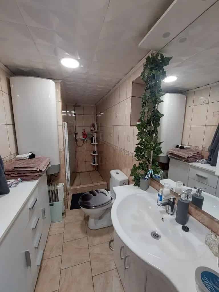 IVÁNCSÁN 3 SZOBÁS CSALÁDI HÁZ ELADÓ