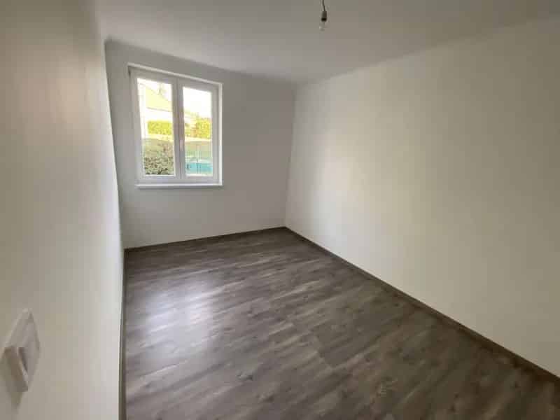 91m2-es Családi Ház Eladó Ménfőcsanakon 1648m2-es Telekkel